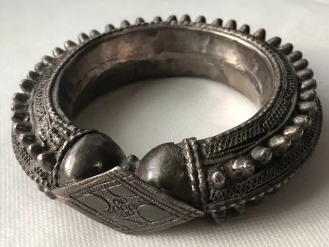 Huge Ethnic Tribal Yemen Spike Rare Bangle Bracelet Bedouin Silver 164Gr Africa