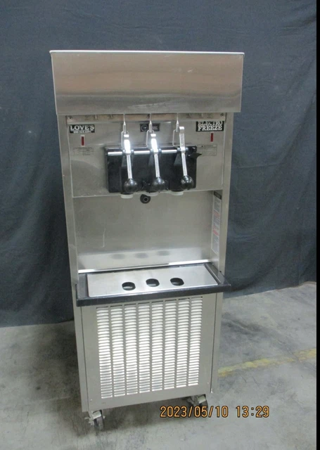 Electro Freeze Soft Serve Ice Cream Machine SL500-132 3 ph Water Cooled
