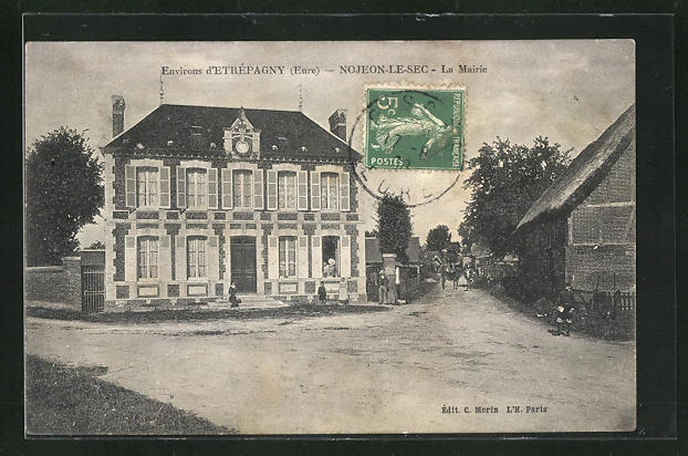 CPA Etrépagny, Nojeon le sec, La Mairie 1908