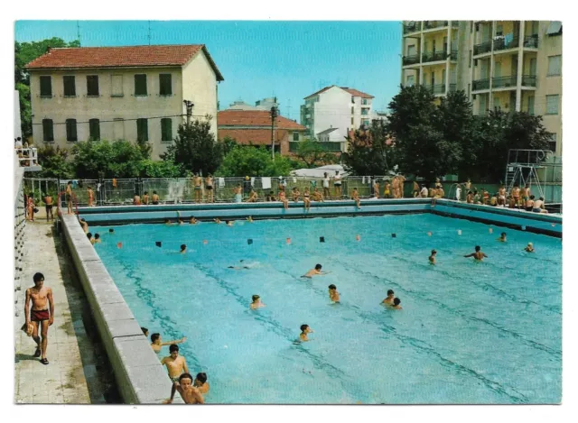 Vercelli           la piscina