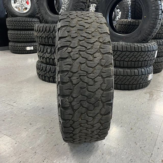 4 Used LT 285/70R17 BFGoodrich All-Terrain T/A KO2 6 Ply A/T 285 70 17 - 8/32nd