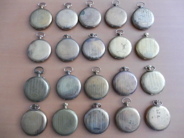 Lot De 4 Anciens Boîtiers Pour Montre à Gousset En Plastique - Occasion - France