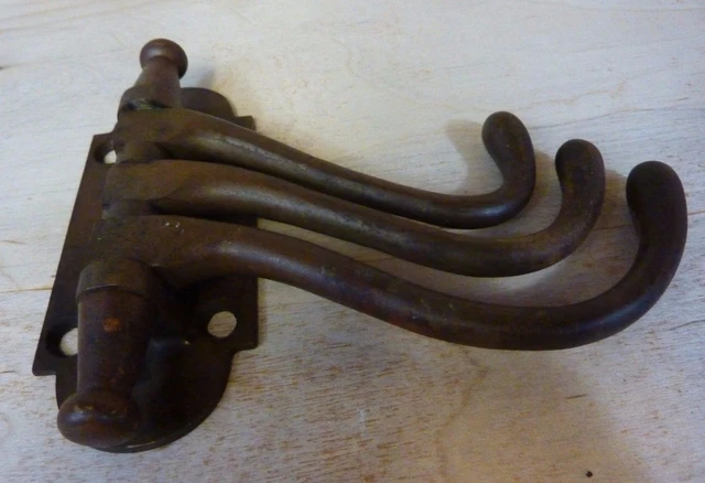 ADAMS & WESTLAKE Chicago Phila USA Antique Brass Swivel 3 Hook Bracket Hanger 9