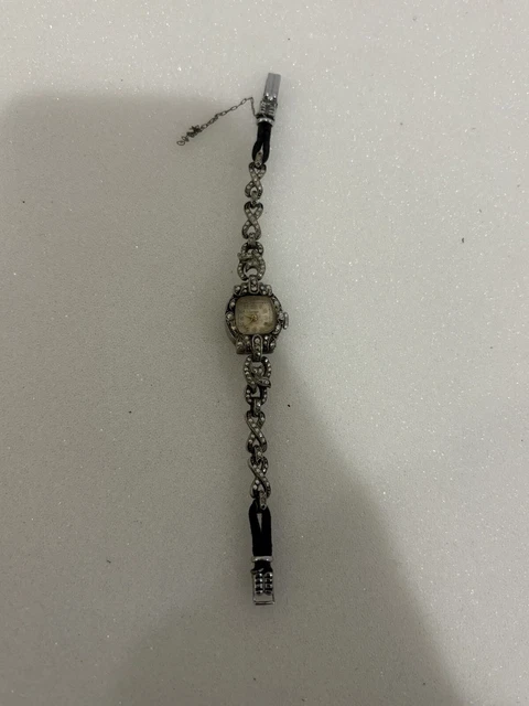 VINTAGE MARCASITE SWISS Made DAVEGA Watch SILVER $69.00  display picture 1