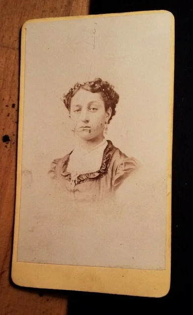 Mädchen - junge Frau - Portrait - ca. 1870er Jahre CDV Ch. Schildknecht Fürth