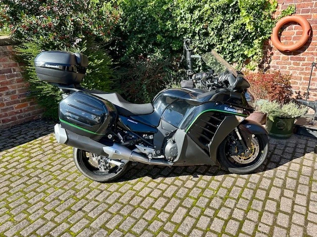 【s.】 KAWASAKI NINJA H2 Sx Se - 2018 - One Owner - 9943 Mls