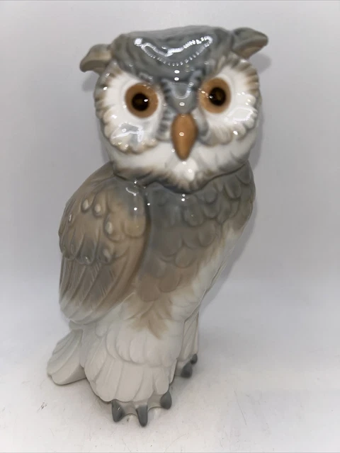 Vintage Retired Nao by Lladro Daisa Porcelain OWL Gray & White 7” Made in Spain