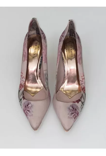 Ted Baker: Vyixynp 2 Light Pink Closed Toe Heel Shoes (New)