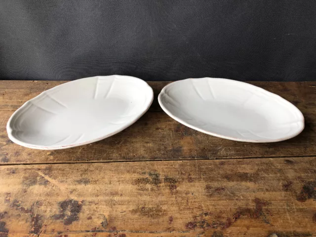 lot de 2 anciens raviers en ceramique blanche art de la table