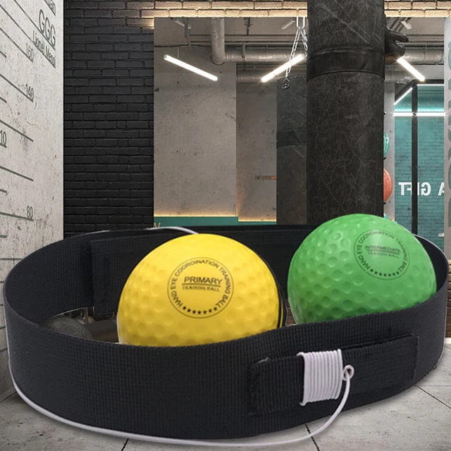 Pallone da calcio calcio con bandiere delle squadre del mondo | Foto Premium
