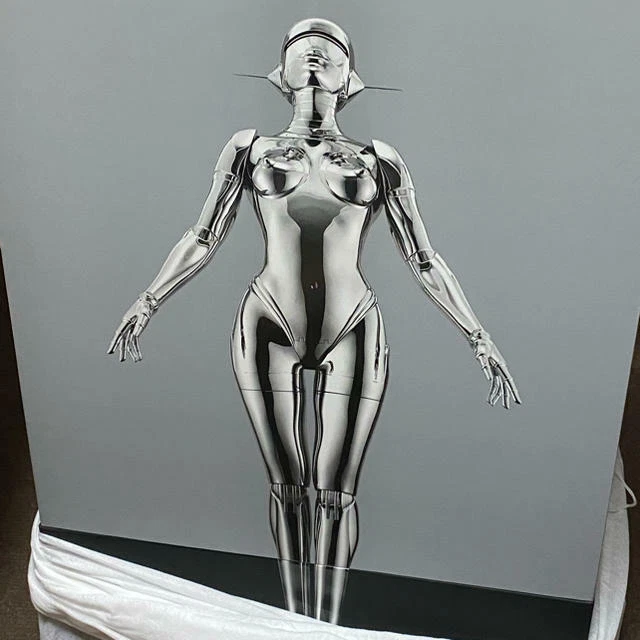 Sexy Robot floating _1/4 もどら scale black 空山基