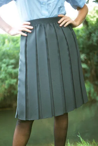 Girls Size Age 5-6yrs Box Pleat school skirt 100% polyester Grey