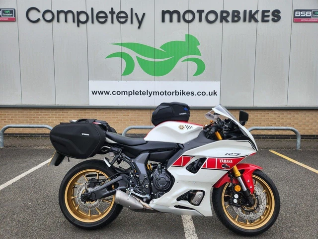Yamaha Yzf R7 World Gp Anniversary White 2023 - 10 Miles From New