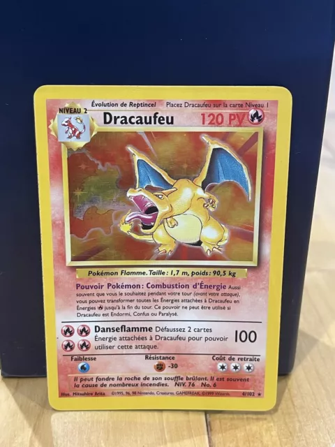 Carte Pokemon DRACAUFEU 4/102 Brillant Ultra Rare FR Wizards 1999