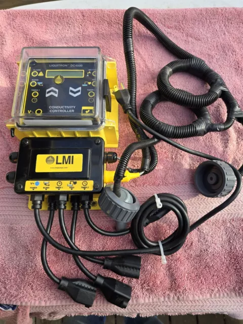 Milton Roy Lmi Dc4500-111A Metering Pump Conductivity Controller