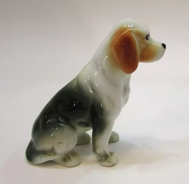 Old 1960's Small 3" Tall Sitting Beagle Dog Hound Vintage Porcelain Figurine