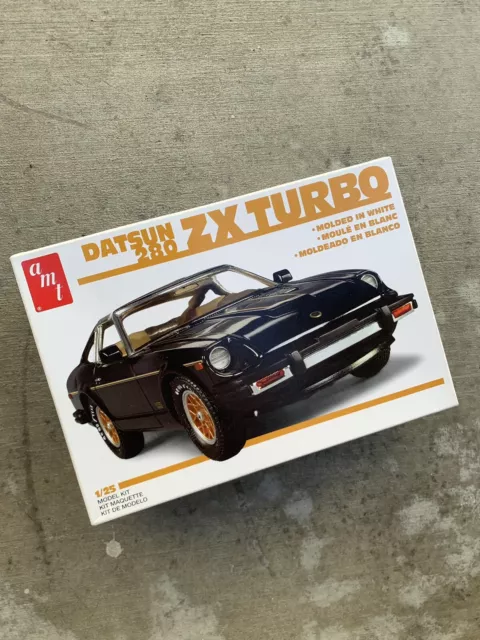 vintage model car kit Datsun 280 ZX Turbo T-tops Amt 1/25 vintage model car kit Datsun 280 ZX Turbo T-tops Amt 1/25