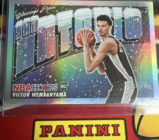 2023 Panini Nba Hoops Saludos De Novato #1 Victor Wembanyama Holo San Antonio