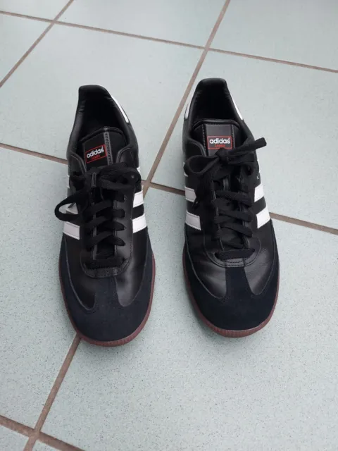 Herren Adidas Samba Schuhe /Sneakers Neuwertig Gr.UK 10 (44 1/2) in Schwarz/Weiß