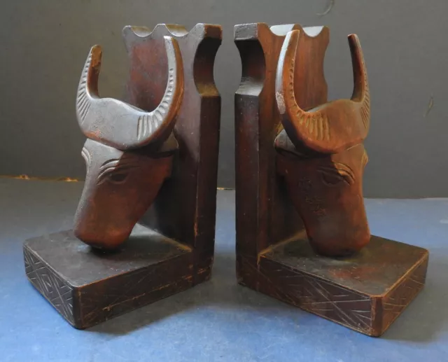 Pair Of Chinese Wooden Bookends - Buffalo Heads - Late 19Th Century