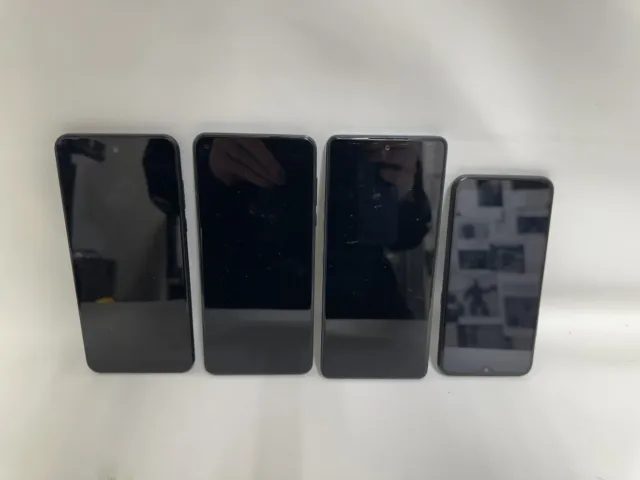 4 Cellphone Lot For Parts Or Repair
