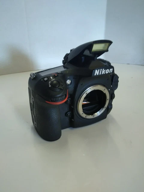 Nikon  D810 36.3MP DSLR Full Frame Camera (body Only) + Batteries