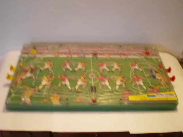 RARE et ancien JEU FOOT mécanique de FRANCE JOUET  66cm x 36,5 cm sur pied 1970