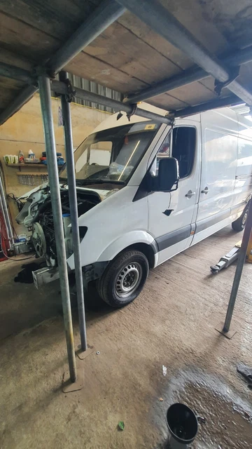 Mercedes sprinter breaking for parts deals