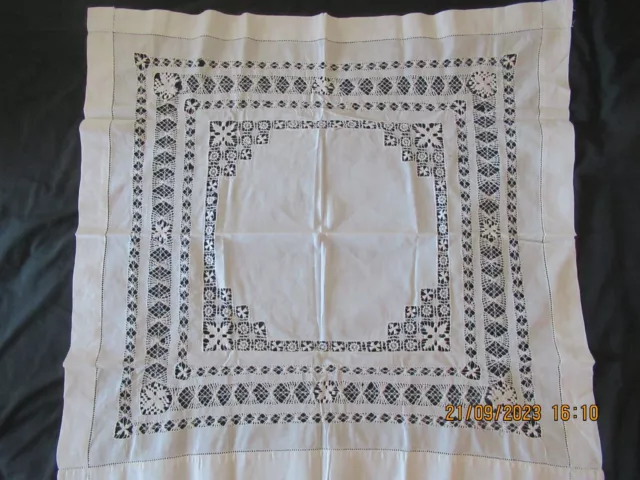 Vintage Embroidered White Drawn Thread Cut Work Tablecloth 31x32" Approx