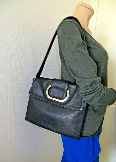 SAC A MAIN PORTE EPAULE EN CUIR  NOIR LUPO ,plusieurs compartiments.