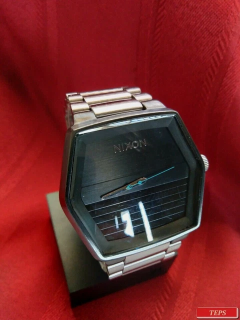 Nixon the sales mayor watch