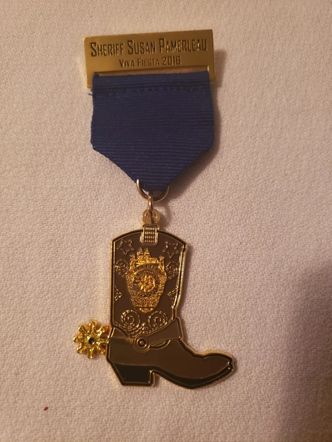 RARE SAN ANTONIO Fiesta Medal 2016 Sheriff Susan Pamerleau $40.00 RARE SAN ANTONIO Fiesta Medal 2016 Sheriff Susan Pamerleau $40.00
