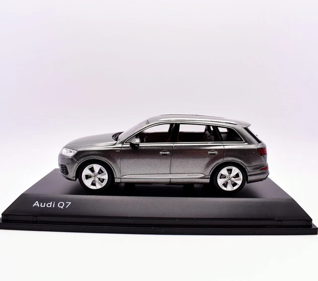 VOITURE MINIATURE 1/43 Audi Q7 de 2015 EUR 15,90 - FR