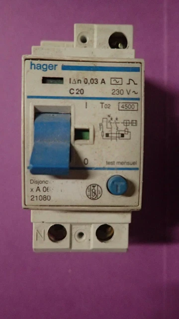 Disjoncteur Différentiel 1P+N 4.5-6kA C-16A 30mA type AC - HAGER Disjoncteur Différentiel 1P+N 4.5-6kA C-16A 30mA type AC - HAGER