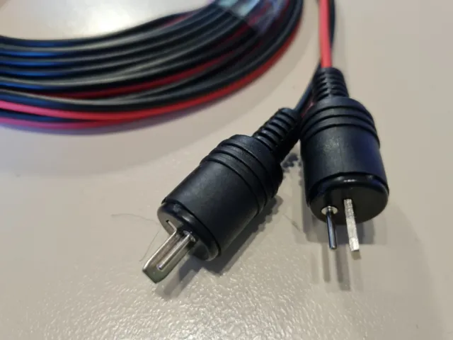 Lautsprecherkabel mit je einem DIN-Stecker für klassische HiFi-Geräte (2x 3m) 2
