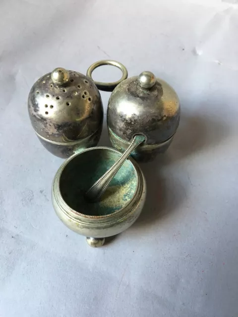 S/Plate Walker & Hall Condiment Set Salt Pepper and Mustard Pot+ Extra Pepperete