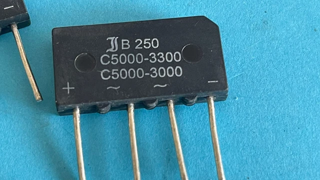 Diotec B250 C5000 Pont redresseur SIL-4 250 V 5 A