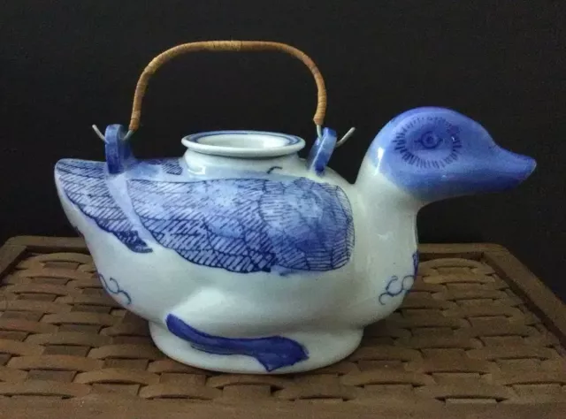 Canton Express Duck Teapot Vintage 1986 Porcelain China Blue White Handpainted