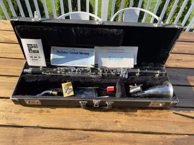 Vintage Selmer Bundy Alto Clarinet With Original Case Very Nice Vintage Selmer Bundy Alto Clarinet With Original Case Very Nice