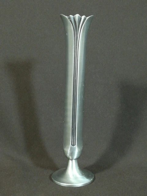 Vase soliflore métal étain Damart marque déposée art déco Vase soliflore métal étain Damart marque déposée art déco