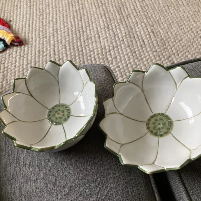 Pretty Hand Painted White and Green Flower Petal Dish X 2