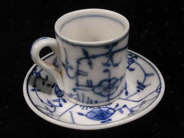 Tasse à Café Vintage Porcelaine Ukraine URSS - Faite Main, Soucoupe Incluse | Collection Objet Soviétique