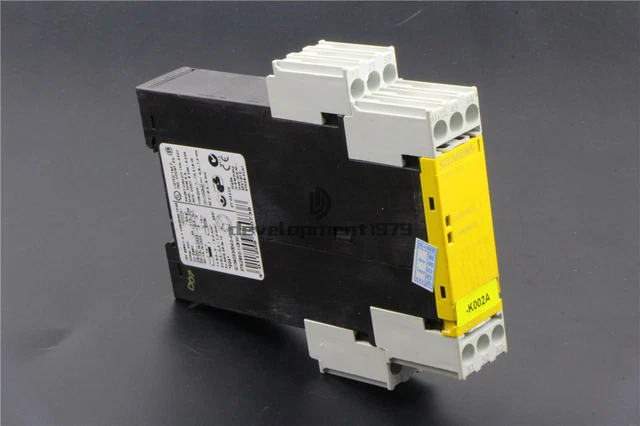1 pz relè di sicurezza Siemens usato 3TK2830-1CB30 testato