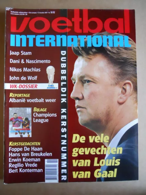 VOETBAL INTERNATIONAL 17-12 1997 Louis Van Gaal Barcelona  [P66]