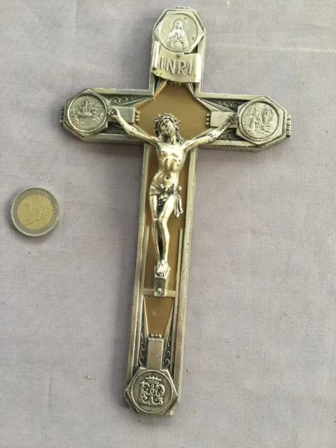 Ancien crucifix art déco à suspendre
