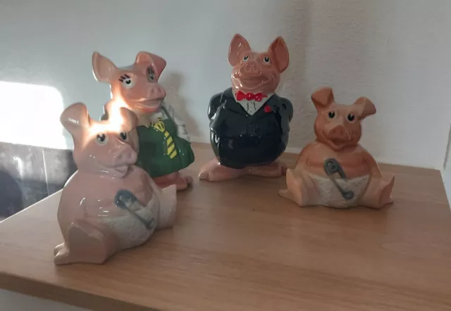 Set Of 4 Vintage Wade NatWest Sir Nathaniel Pig With Stopper, Life, & 2 Piglets