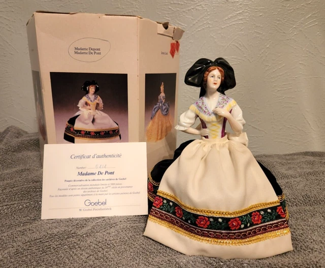 VINTAGE GOEBEL &MADAME De Pont" Tea Cozy Doll West Germany 1985 90.00