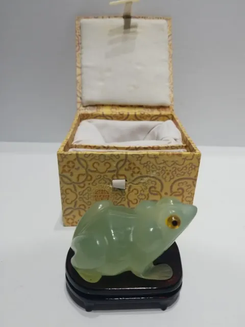 Green Jade Lucky Frog Wood Stand Natural Hand Crafted Imported Vintage Gift NIB