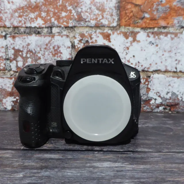 Pentax K-30 16.3MP Digital SLR Camera - body only, in working condition
