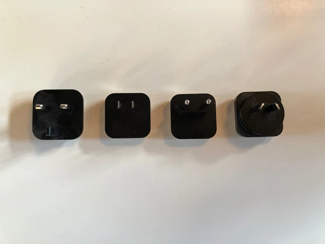Kindle PowerFast International Charging Kit Partially Complete (4 Of 5)
